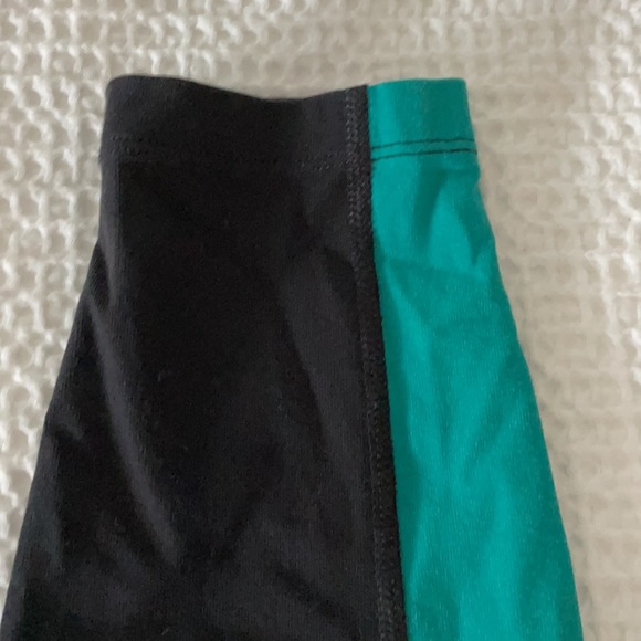 Nike workout leggings - Picture 3 of 3